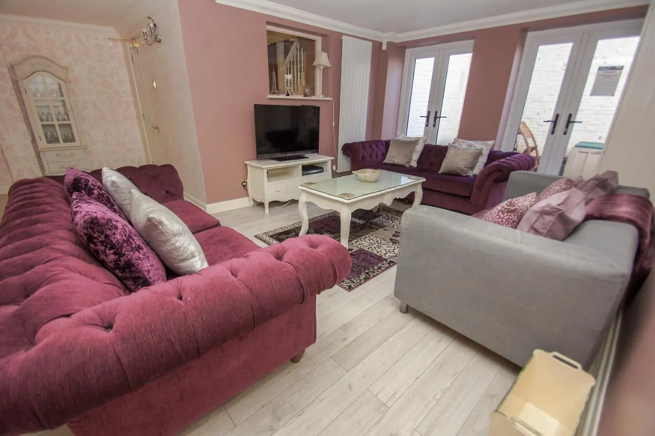 Holiday home Little Paris - Parking - By Brighton Holiday Lets